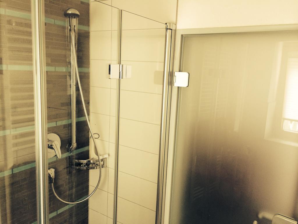 Ferienwohnung Bluetenweg Kluftern 프리드리히스하펜 외부 사진
